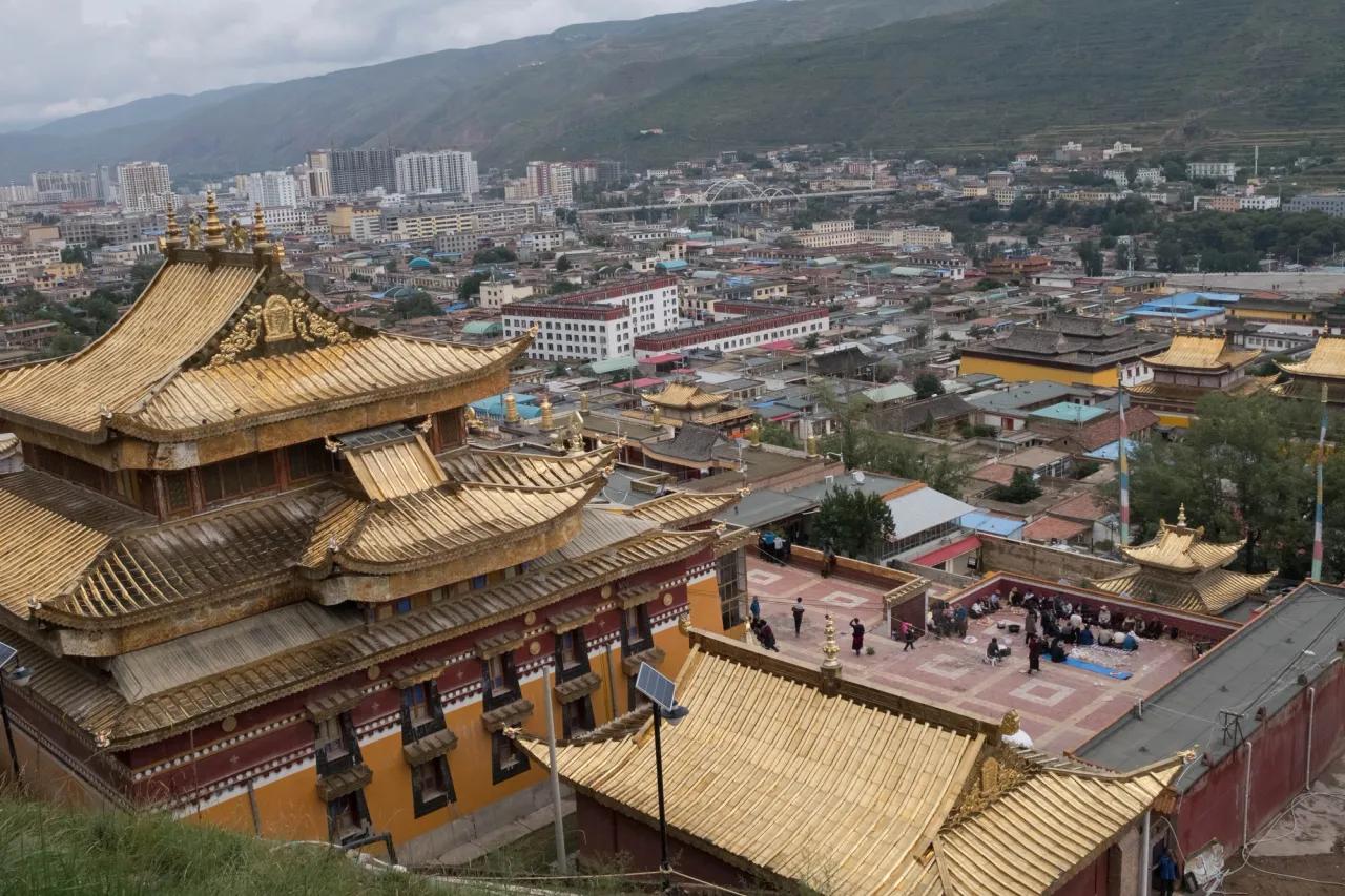 Looking down over Tongren - Qinghai, China